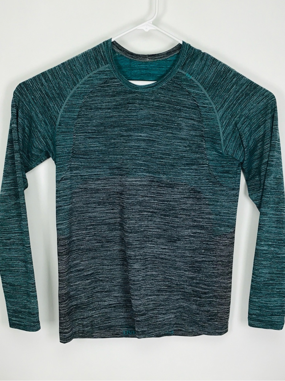 Lululemon Metal Vent Tech men’s long sleeve tee shirt large
